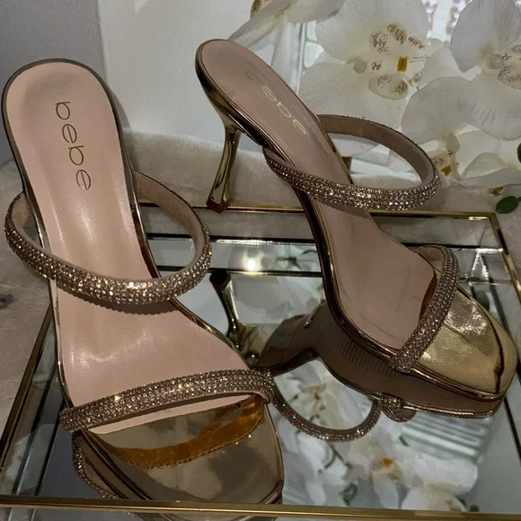 Bebe Gold heels Size8 - Picture 2 of 5